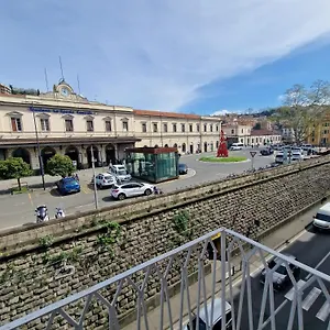 aris-home.hotelitalianriviera.com/